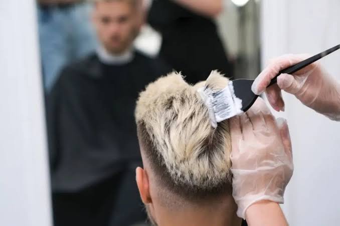 Ammonia and Ammonia Free Hair Colour